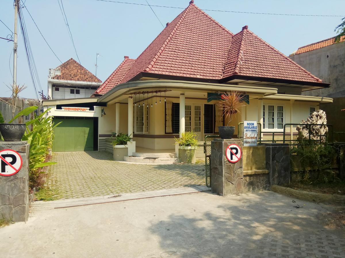 Doeloerkoe Homestay Solo Eksteriør billede