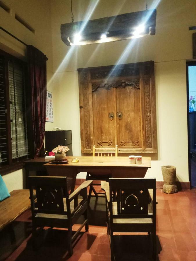 Doeloerkoe Homestay Solo Eksteriør billede